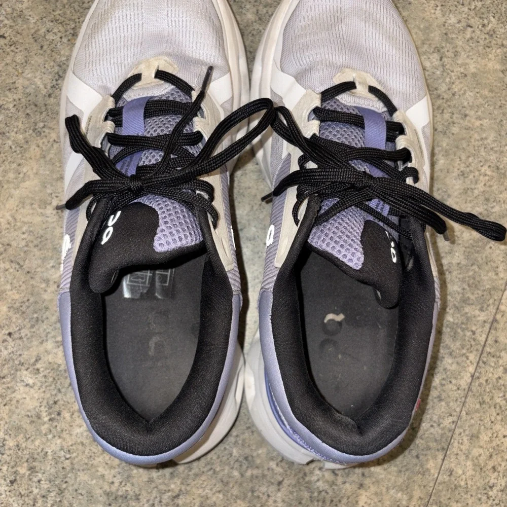 ON Cloudrunner 2 Nimbus Blue Women's Sz 8.5 Purple Very Good W/ Dirt Stains - Picture 5 of 12